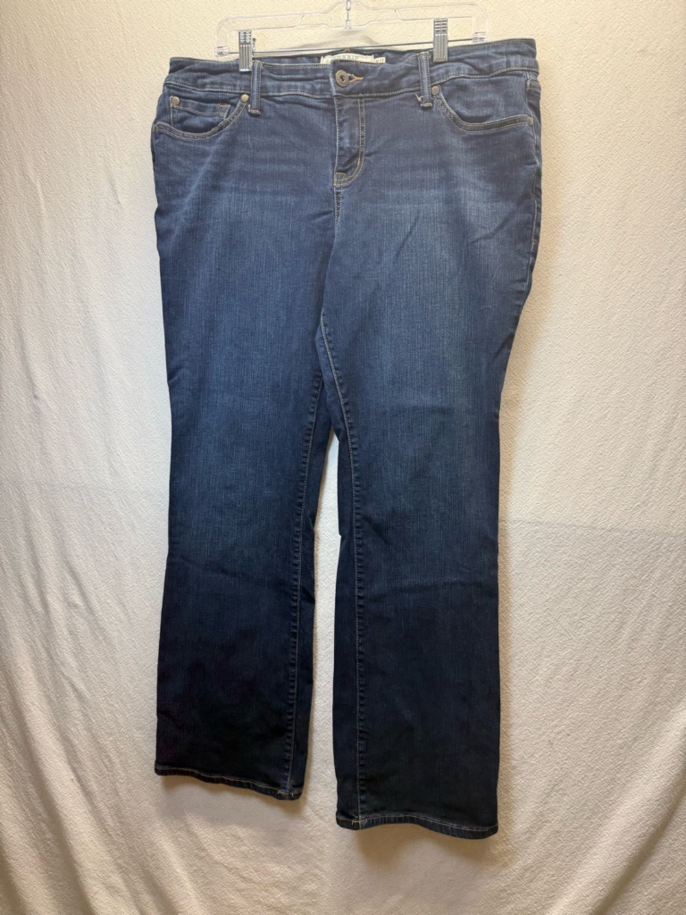 Stretchy Straight Leg Jeans By Torrid Medium Wash Denim, Nice Faded Effect Sz 18